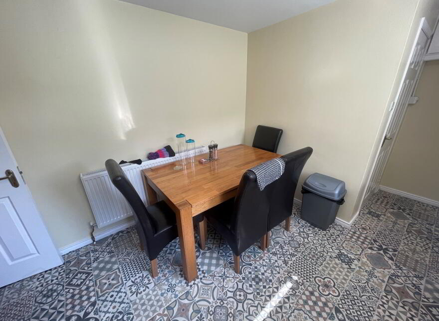112 Drumnaquoile Road, Ballynahinch, BT24 8QS