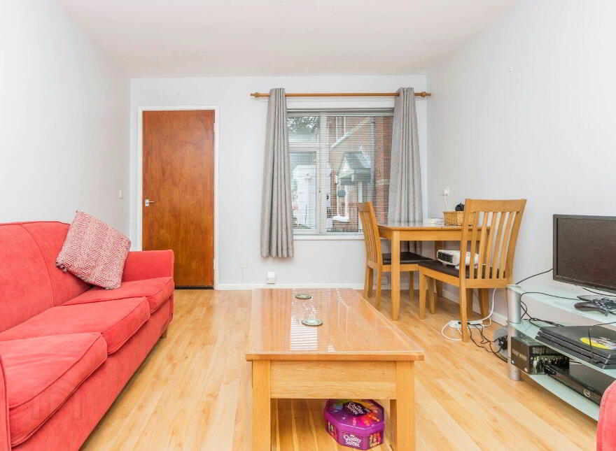 19 Marlborough Court, Belfast, BT9 7EF