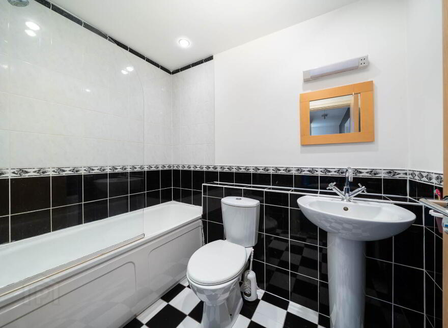 4 Corran Riada, Monksland, Athlone, N37R6N3