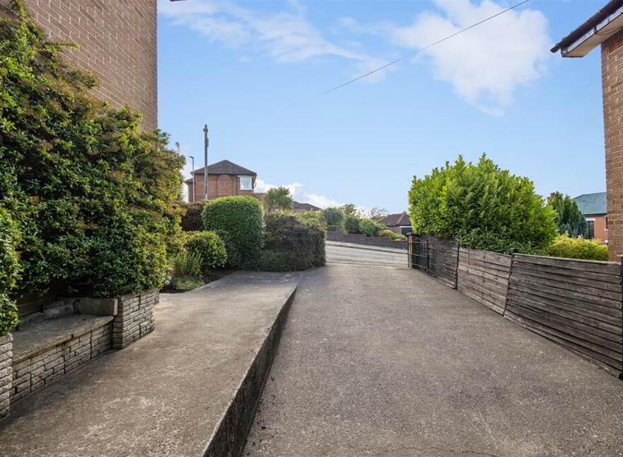 4 Beechgrove Avenue, Belfast, BT6 0NF
