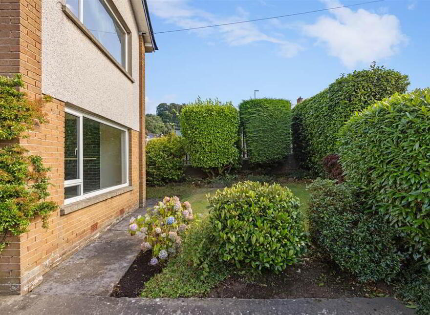 4 Beechgrove Avenue, Belfast, BT6 0NF