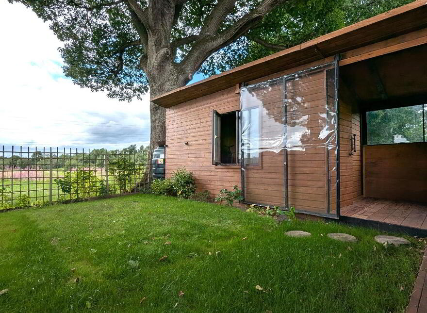 80 Niblock Oaks, Antrim, BT41 2DP