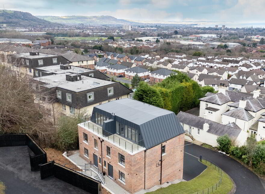17b Antrim Road, Newtownabbey, Belfast, BT36 7PP