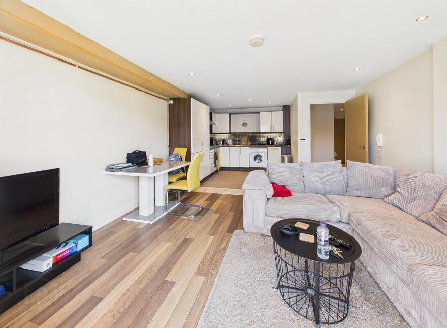 Apt 11, Woodlands Manor, Stockmans Way, Belfast, BT9 7GL