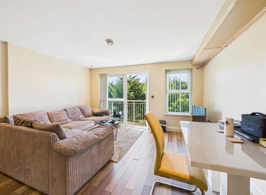 Apt 11, Woodlands Manor, Stockmans Way, Belfast, BT9 7GL