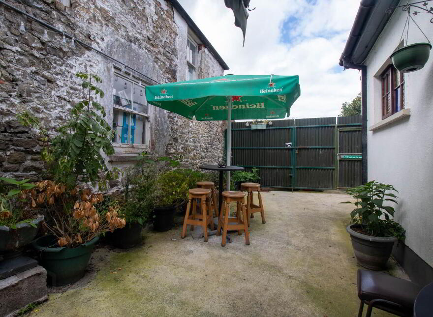 The Square, Oldcastle, A82E1W6