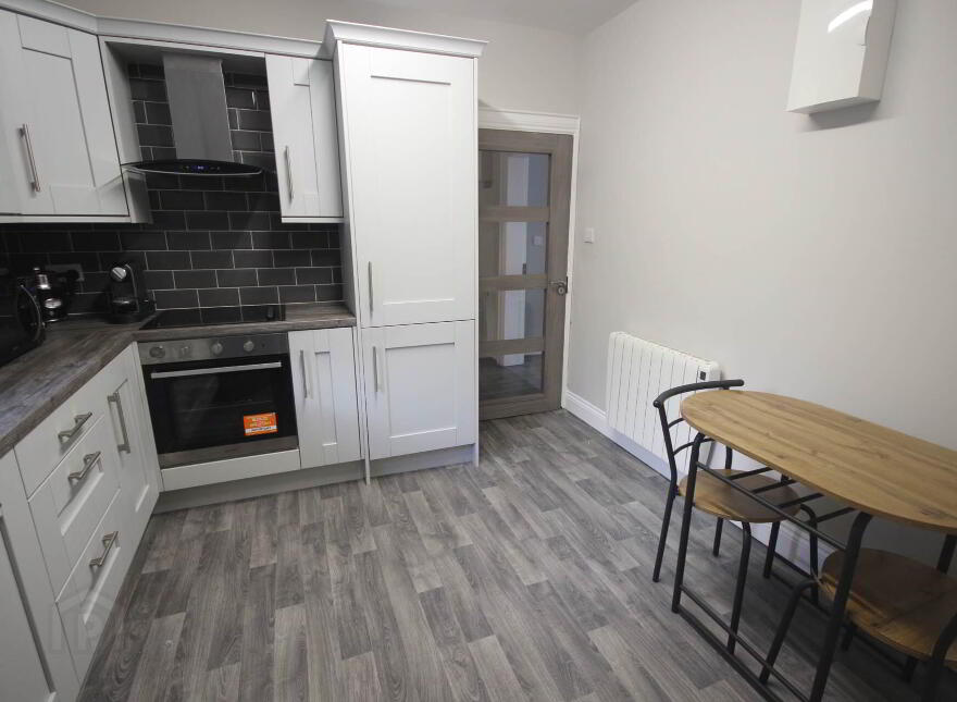 48 Upper Main Street, Letterkenny, F92D52Y