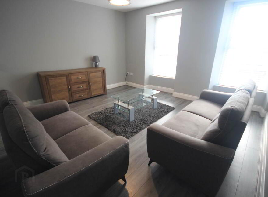 48 Upper Main Street, Letterkenny, F92D52Y