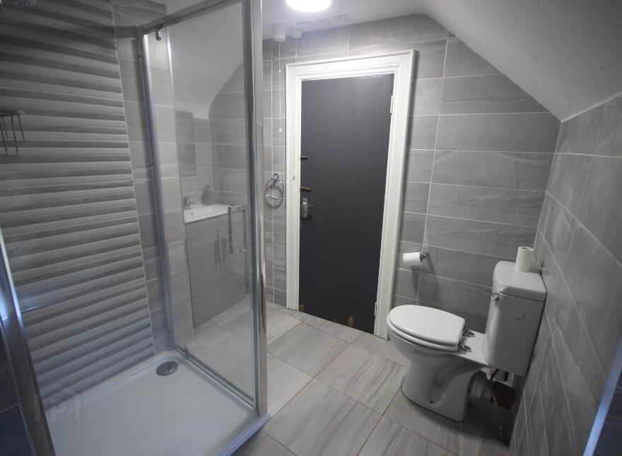 48 Upper Main Street, Letterkenny, F92D52Y