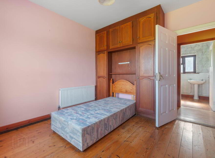 Blindwell, Cloghans Hill, Tuam, H54DP20