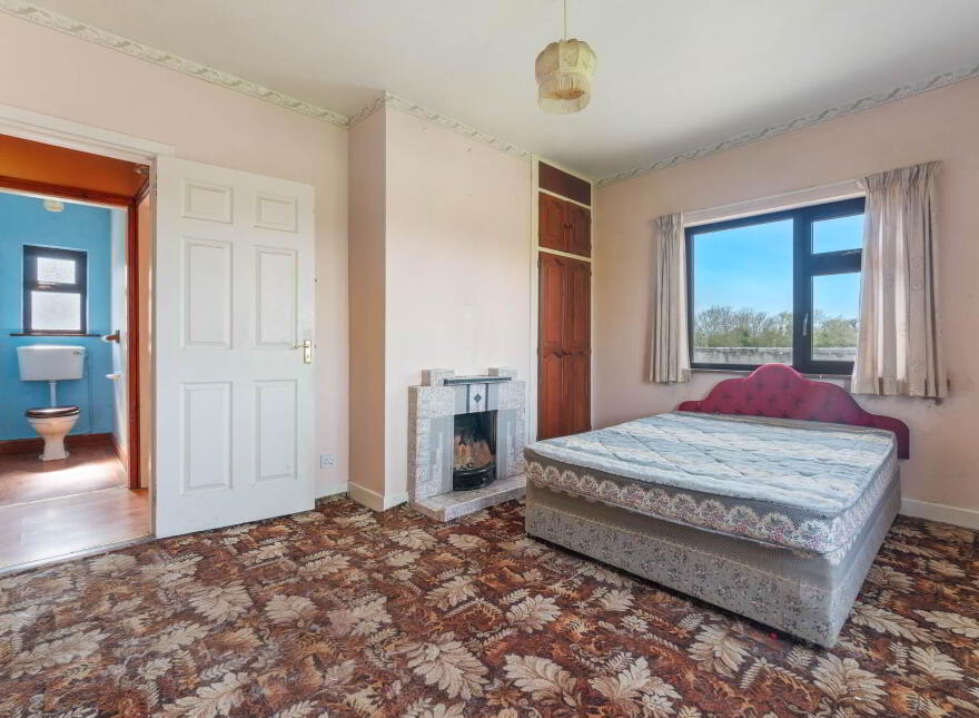 Blindwell, Cloghans Hill, Tuam, H54DP20