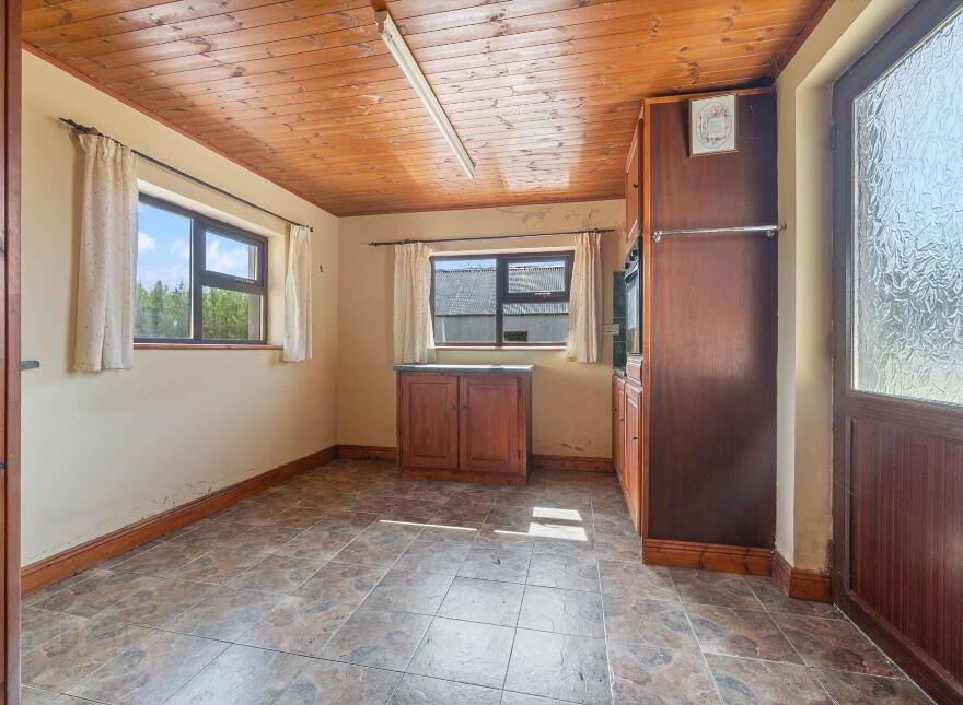 Blindwell, Cloghans Hill, Tuam, H54DP20