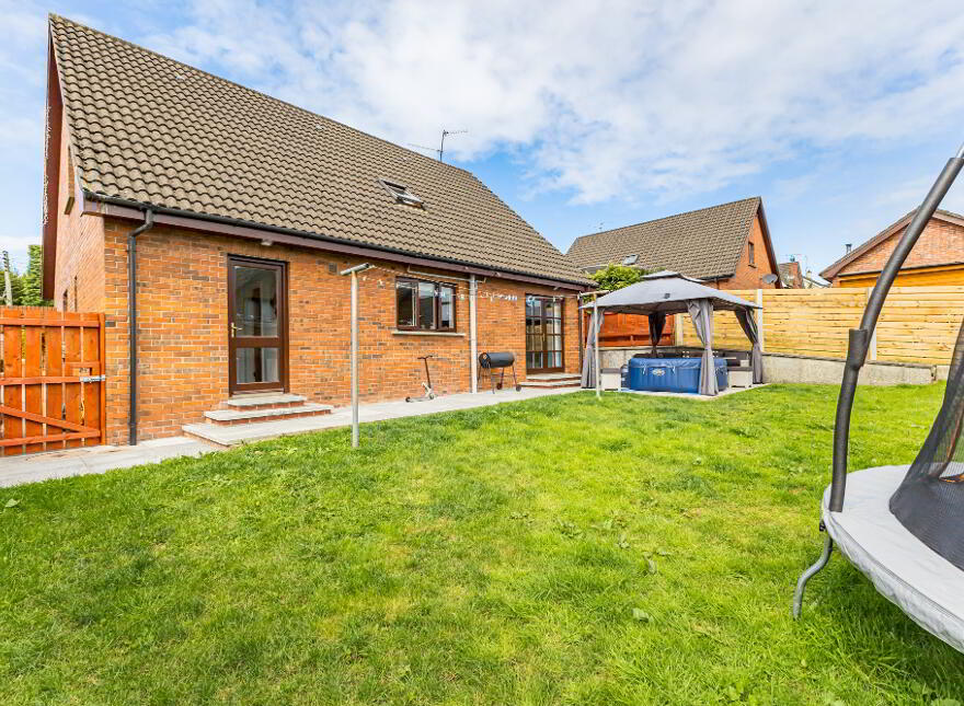 52 Castle Hill, Hunters Hill, Gilford, BT63 6HH