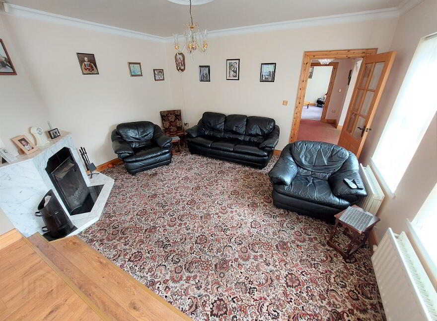 8 Dergalt Road, Strabane, BT82 8NE