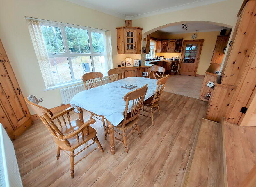 8 Dergalt Road, Strabane, BT82 8NE