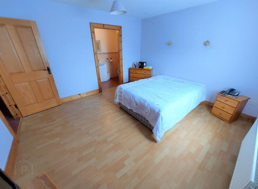 8 Dergalt Road, Strabane, BT82 8NE