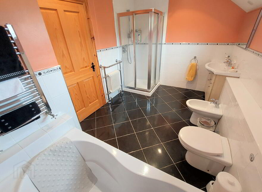 8 Dergalt Road, Strabane, BT82 8NE