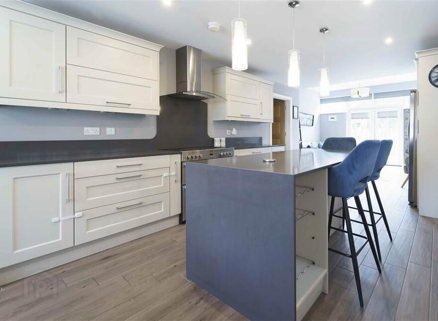 37 Belsize Meadows, Lisburn, BT27 4EH
