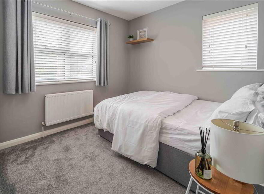 37 Belsize Meadows, Lisburn, BT27 4EH