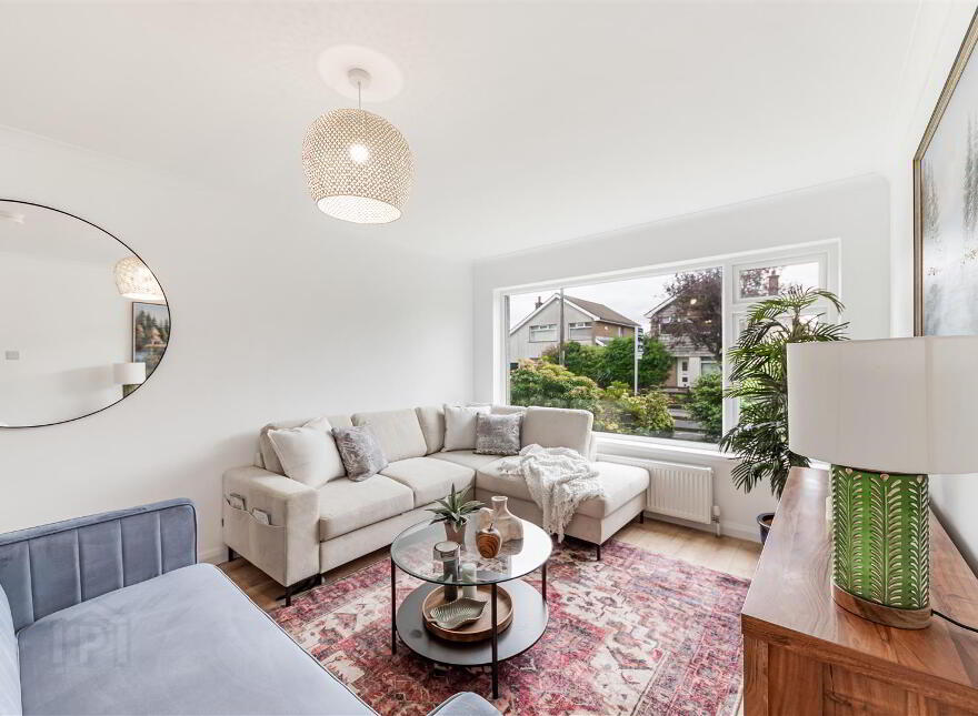 11 Moyra Crescent, Ballynahinch Road, Saintfield, BT24 7AG