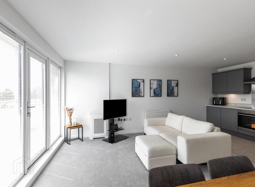 Apt 7, 1d Lewis Mews, Belfast, BT4 1NP
