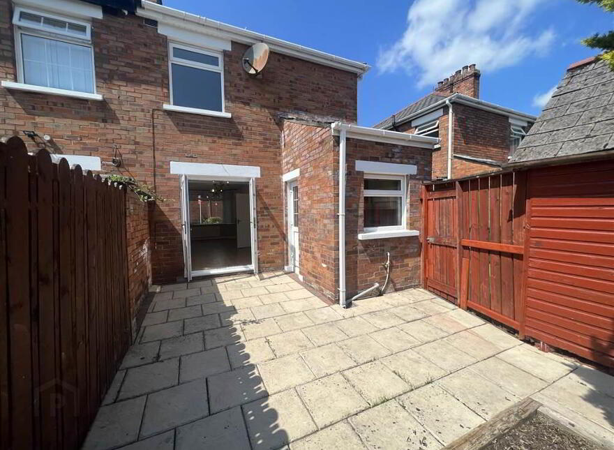 69 Orby Road, Castlereagh, Belfast, BT5 5HN