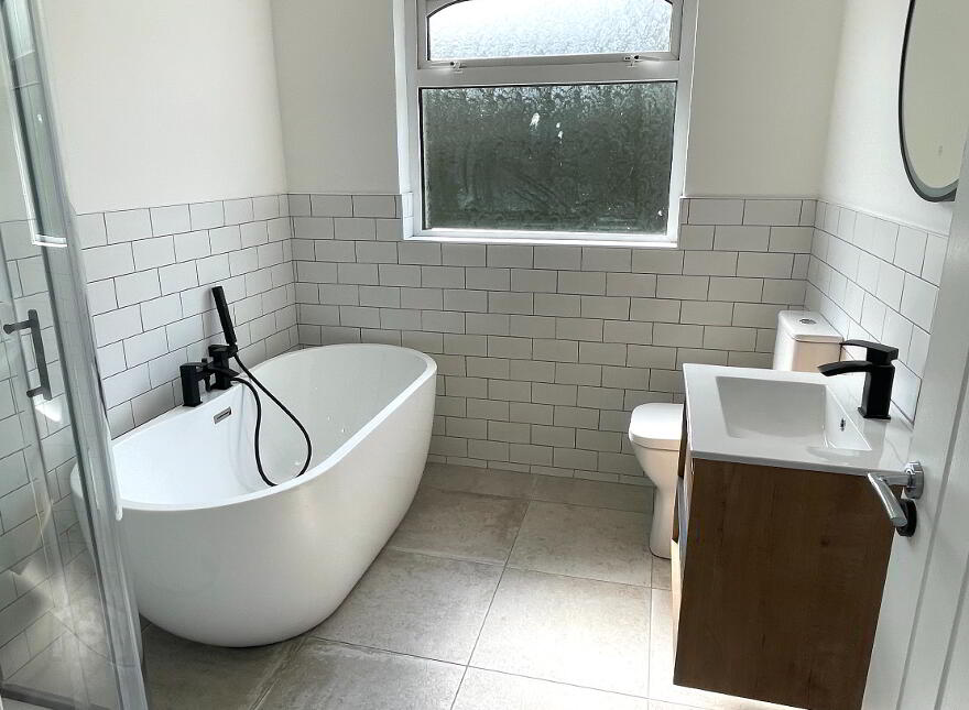 10 Oakland Drive, Castlederg, BT81 7DA