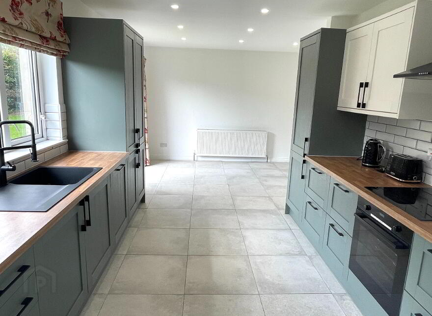 10 Oakland Drive, Castlederg, BT81 7DA