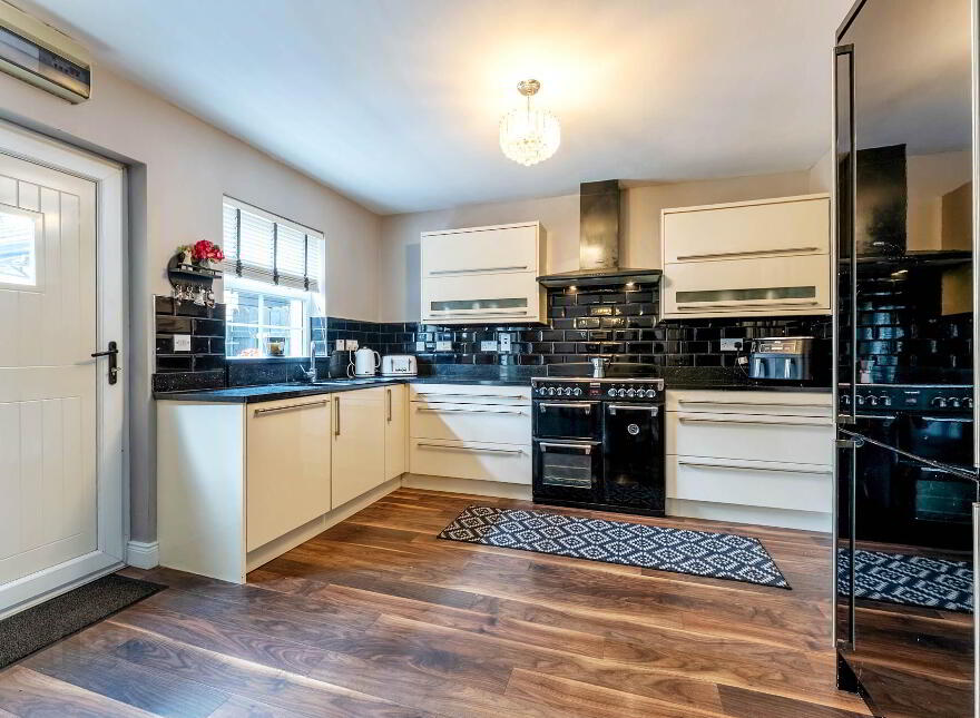 84 River Glade Manor, Lurgan, Craigavon, BT66 8RR