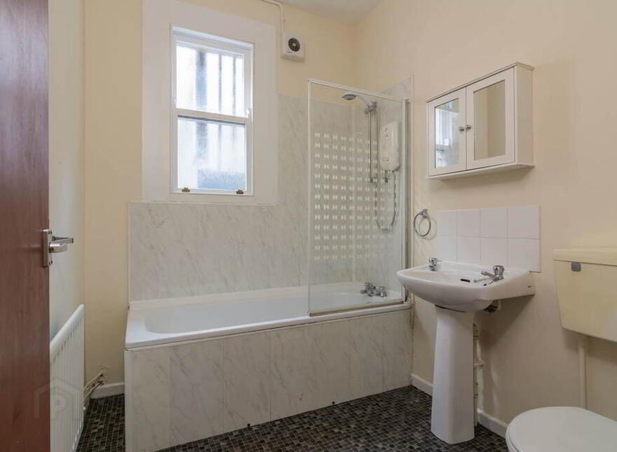 Flat 2, 19 Ulsterville Avenue, Belfast, BT9 7AS