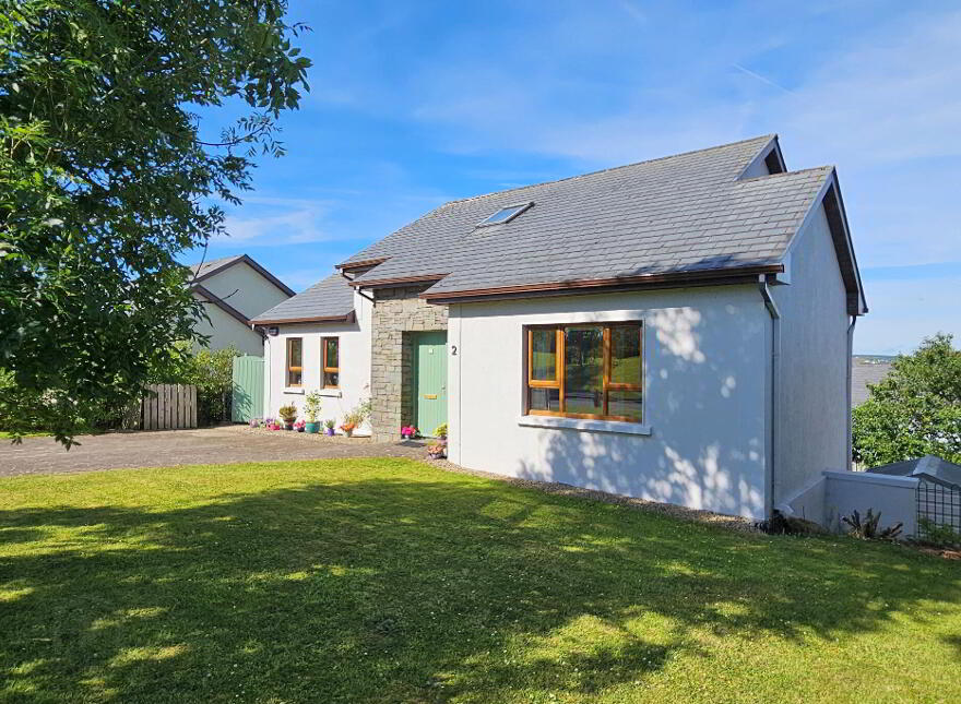 2 Shannon Cove, Dromod, Carrick-On-Shannon, N41K184