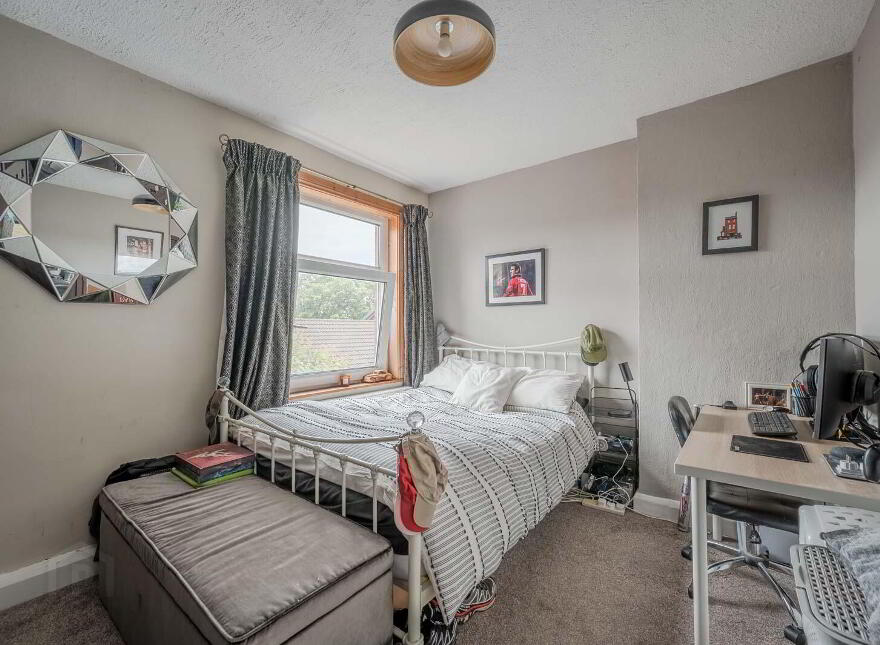 38 North Road, Belfast, BT5 5NH