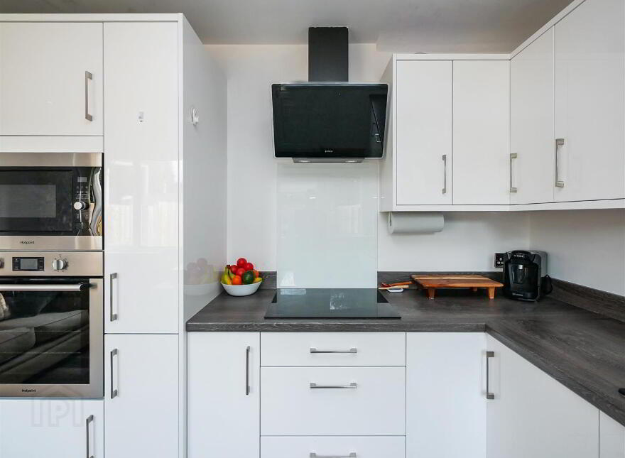 9 Hampton Parade, Ormeau Road, Belfast, BT7 3EQ