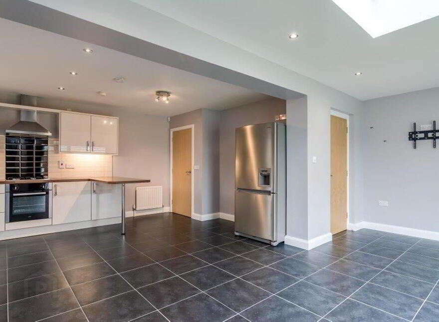 9 Holstein Crescent, Lisburn, BT28 2RS