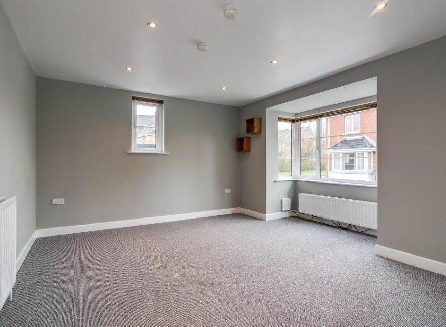 9 Holstein Crescent, Lisburn, BT28 2RS