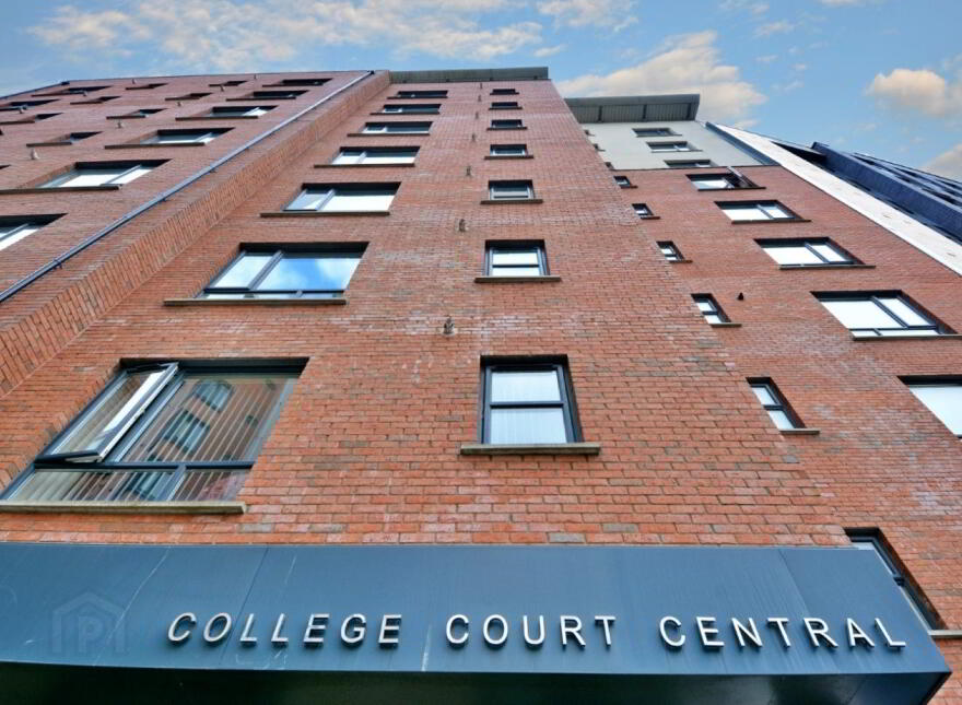 606 College Court Central, 56 King Street, Belfast, BT1 6BZ