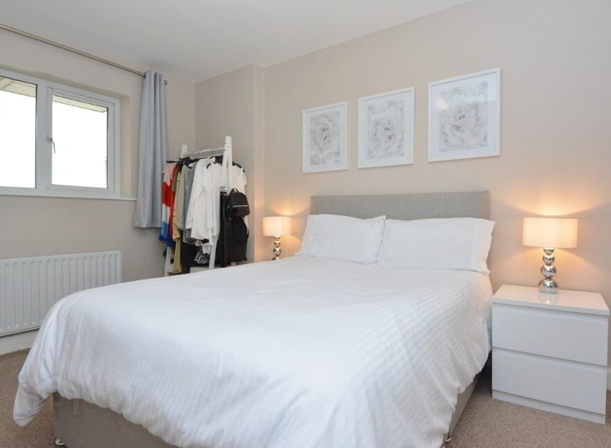606 College Court Central, 56 King Street, Belfast, BT1 6BZ