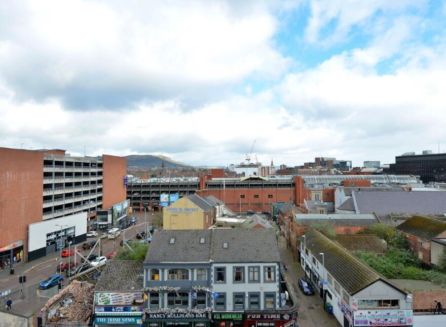 606 College Court Central, 56 King Street, Belfast, BT1 6BZ