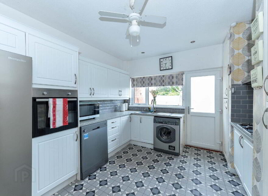5 Wanstead Avenue, Dundonald, Belfast, BT16 2EU