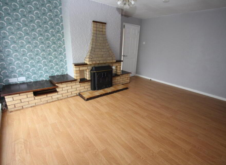 16 Macroom Gardens, Carrickfergus, BT38 8NB