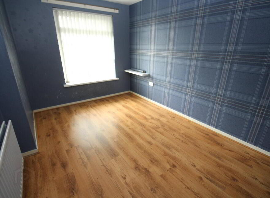 16 Macroom Gardens, Carrickfergus, BT38 8NB