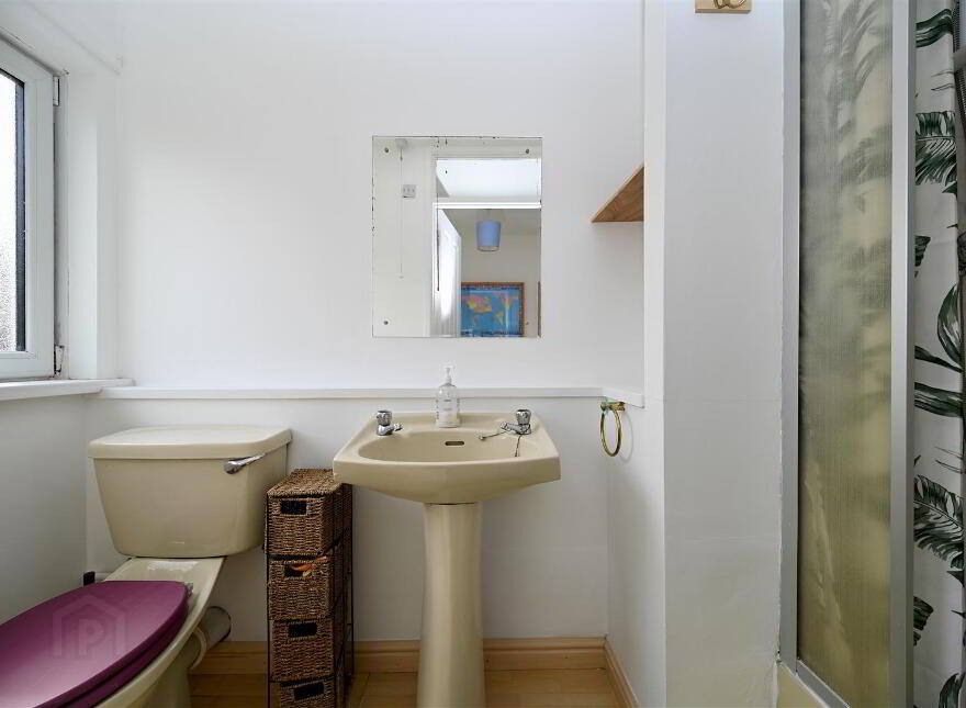 15 Salisbury Court, Belfast, BT7 1DD