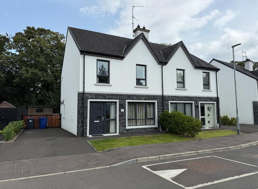 8 Poets Walk Bellaghy, Magherafelt, BT45 8LZ
