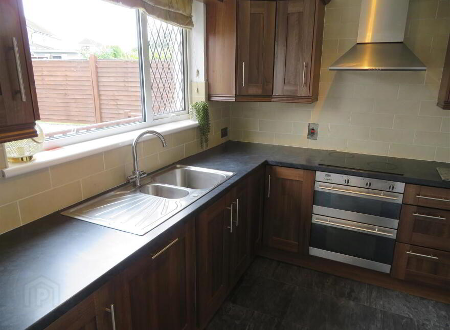 4 Kingsway Drive, Lurgan, Craigavon, BT66 7ER