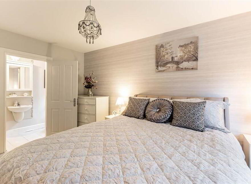 2 Linen Mews, Lisburn, BT28 3WU