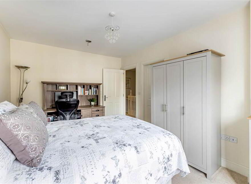 2 Linen Mews, Lisburn, BT28 3WU