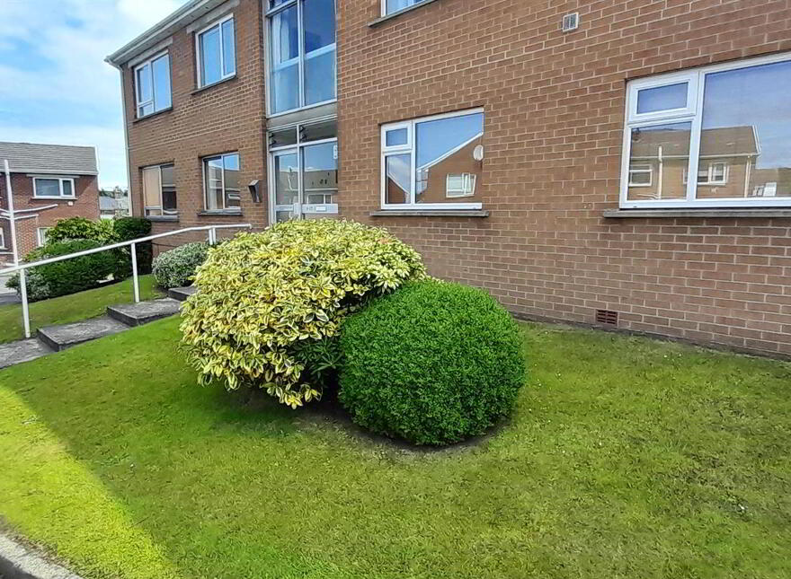 9 Sunningdale Court, Bangor, BT20 4SW