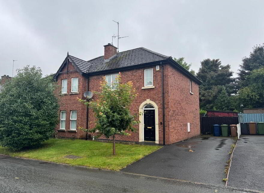 49 Bluestone Hall, Knockmenagh, Craigavon, BT64 2AJ photo