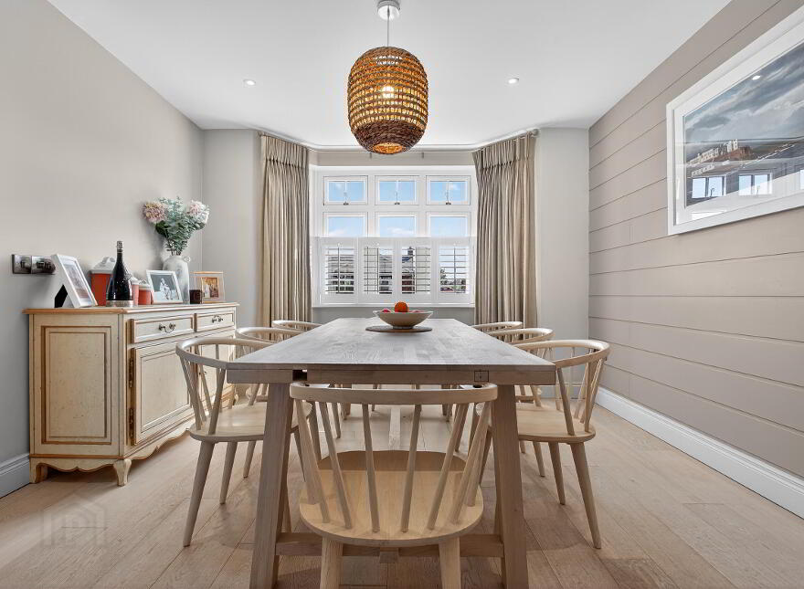 68 Coleraine Road, Portrush, BT56 8HN