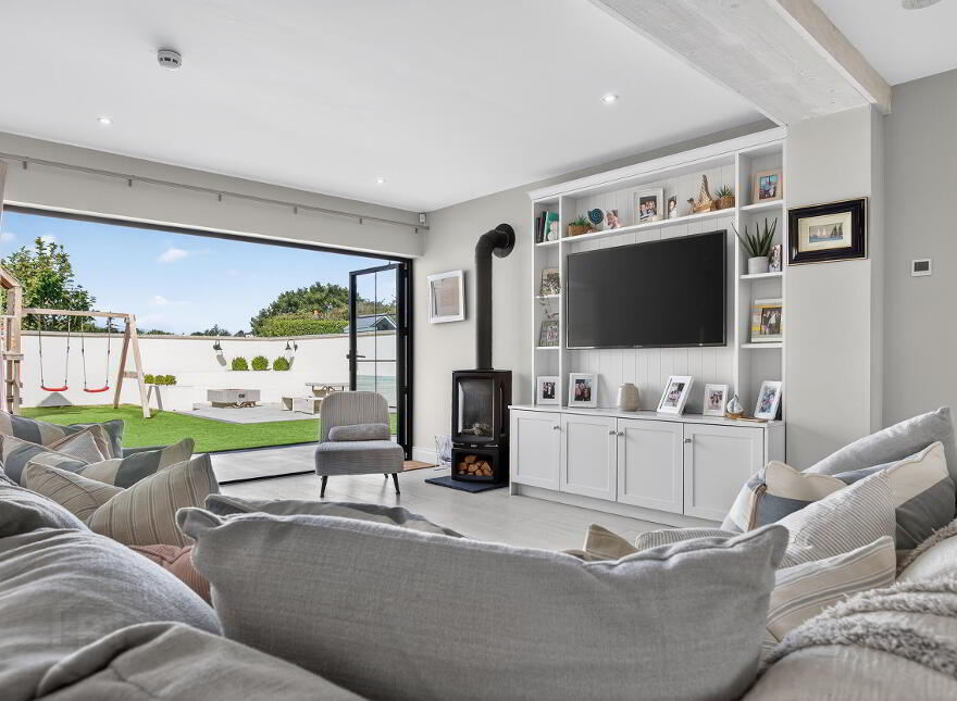 68 Coleraine Road, Portrush, BT56 8HN